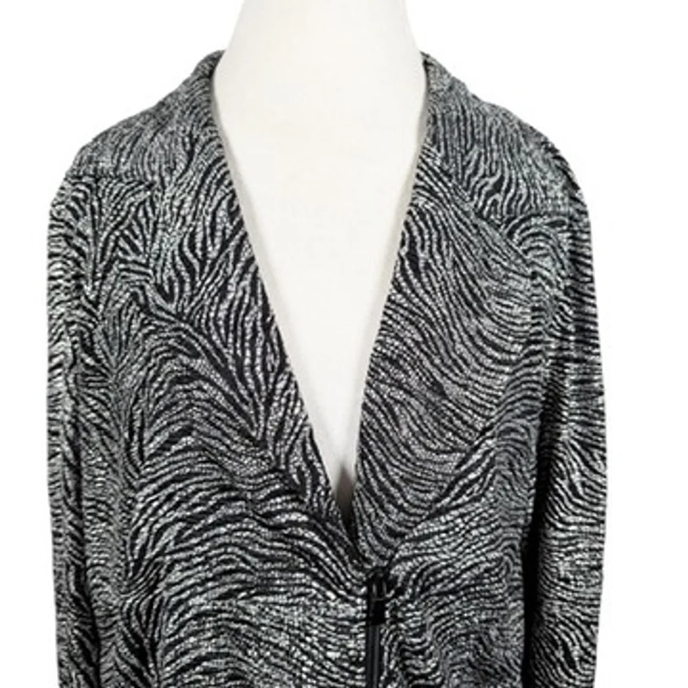 Chicos Black Silver Animal Print Moto Blazer Jacket Artsy Womens size 3 = XL